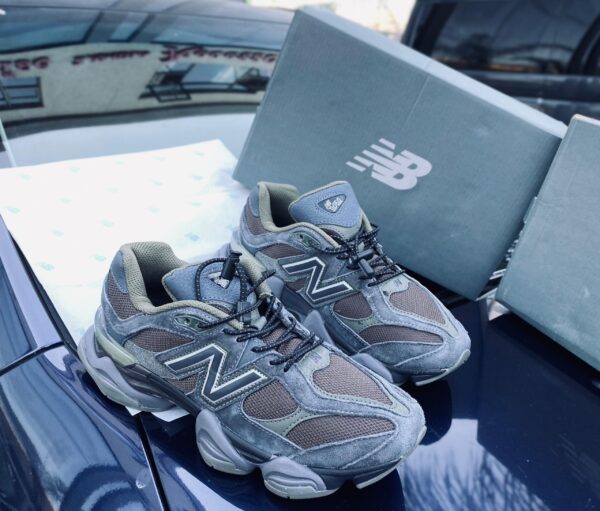 New Balance 9060