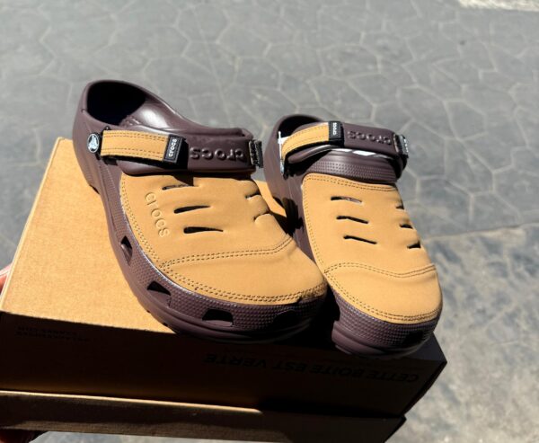 Crocks_Plain